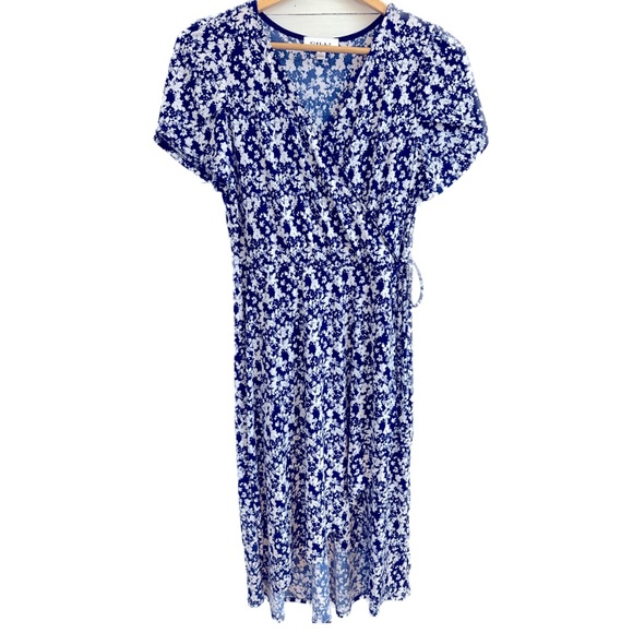 PINKBLUSH l Navy & White Floral High-Low Hem Faux Wrap Dress - Picture 7 of 8